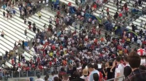 Россия   Англия  1 1 Российские болельщики атаковали сектор сборной Англии после матча