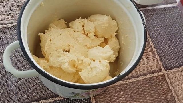 Сбиваем сливочное масло