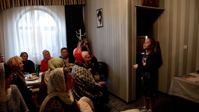 День Жен-мироносиц. Старинная французская песенка. Поет Христина. смотреть онлайн