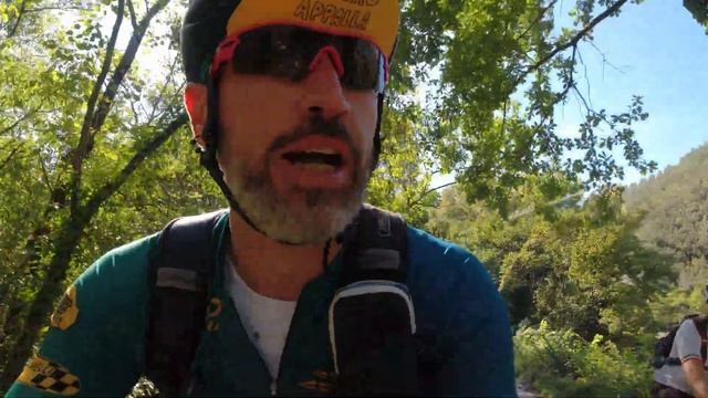 Spoleto Norcia in Gravel - 4K - sull'ex ferrovia смотреть онлайн