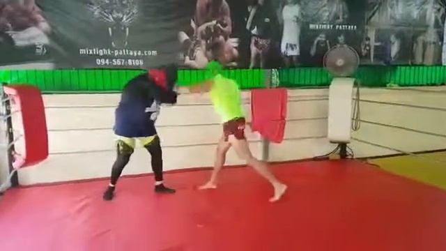 Тренировки в Таиланде. Mixfight Pattaya 0945678106. Бокс, кикбоксинг, Муай Тай. смотреть онлайн
