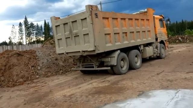 Нивелир, муравьи и песчано-щебеночная смесь - все это в один день