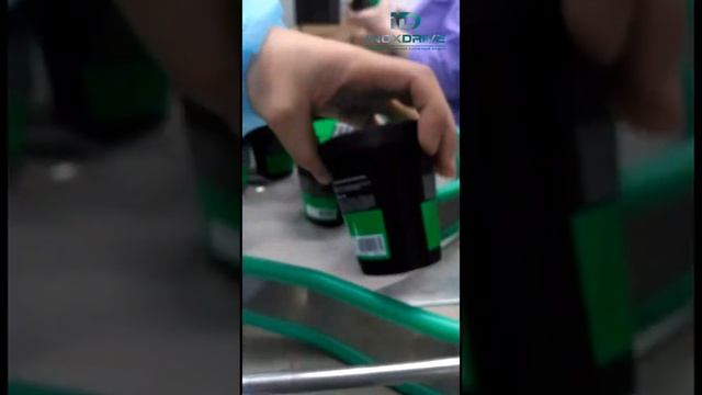 Нанесение боковой и верхней этикеток на конусную тару