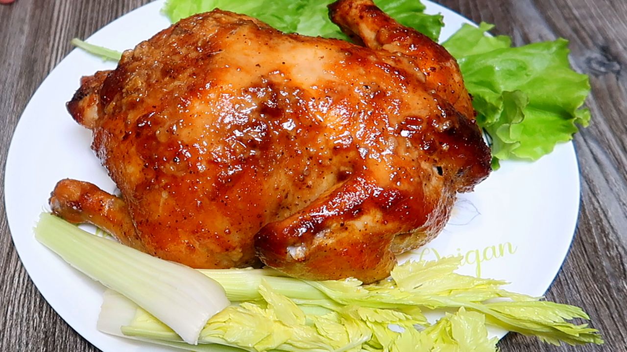 Рецепт курицы горчица мед. Курица в медово-горчичном соусе. Курица в горчичном маринаде. Медово-горчичный маринад для курицы. Курица в медово-горчичном соусе в духовке.