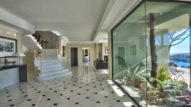 Location saisonnière VILLA Villefranche-Sur-Mer (06230) - 7 chambres - Vue mer panoramique смотреть онлайн