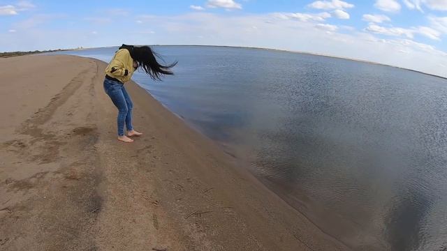 Дача собираю урожай, копаю картошку. Пикник на Каратомарах Готовим пирог с груздями смотреть онлайн