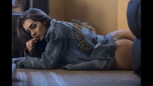 Отборные обои с девушками 01