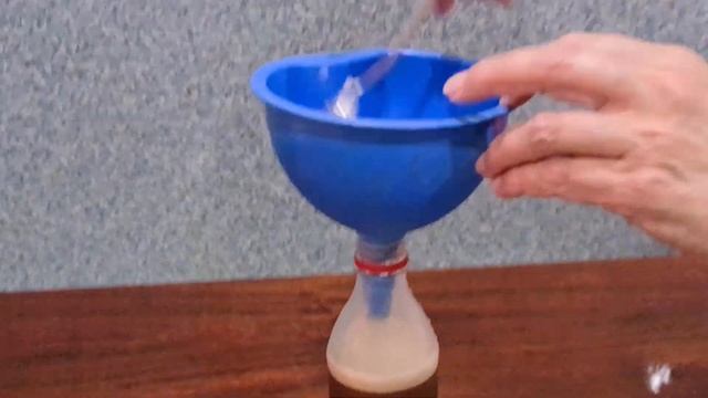 Пищевая сода и Кока Кола | Baking soda and Coca Cola смотреть онлайн