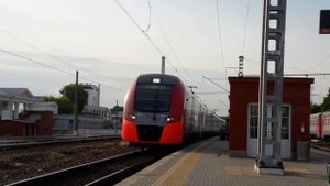 ЭС1П-010 "Ласточка" отправляется из Орла