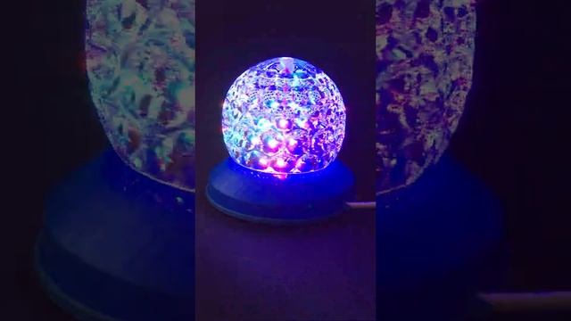 Ночник вращающаяся хрустальный шар LED Pineapple lamp.