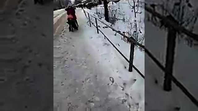 Тверицы. Заволжский район г. Ярославля.Утки, памятник,лучшая Баня в городе! смотреть онлайн