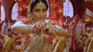 Индийский танец.  Айшвария Рай и Мадхури Дикшит.  Музыка Хатуба