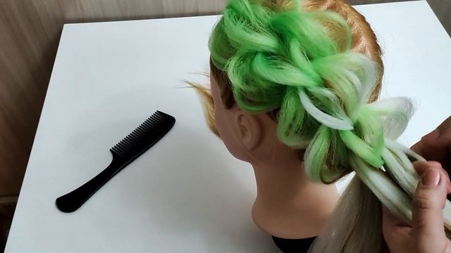 Прическа пошагово.  3D косы из резинок с канеколоном!
