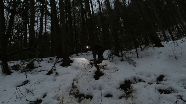 Строительство землянки у реки Кама | Мокнет задняя стенка | Начал запенивать косяки смотреть онлайн