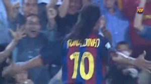 Самый Первый гол великого Роналдиньо за Барселону