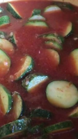 Вкуснейшие консервированные огурцы в томатном соке