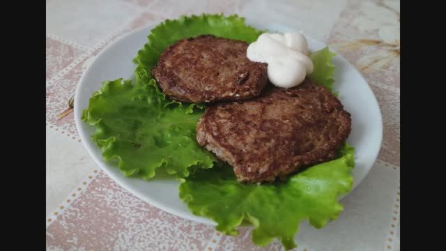 Котлеты из печени с капустой