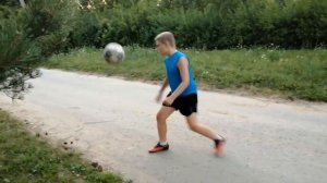 как научиться чеканить мяч за 2 недели
