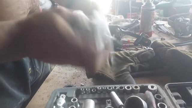 Renault Scenic RX4 (Рено Сценик РХ4).Ремонт трапеции стеклоочистителя.#Renault Scenic смотреть онлайн