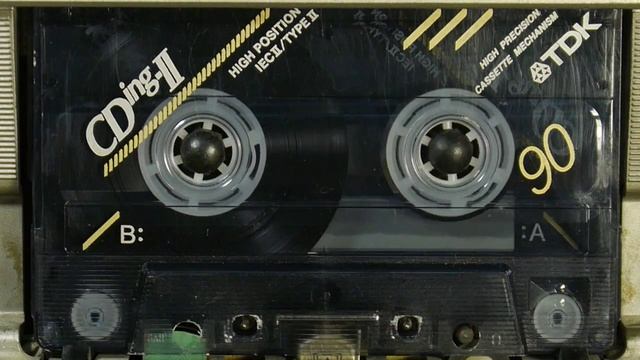 Старые добрые кассеты TDK - Итальянская эстрада - Аналоговый звук! (фрагмент любимой песни) смотреть онлайн