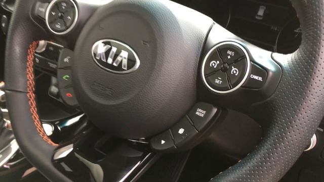 Used Kia Soul 1.6T GDi Sport 5dr DCT Orange 2017 смотреть онлайн