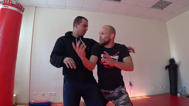 ЛАВОЧКА . БРОСОК через бедро + ЗАЩИТА от ПРОГИБА смотреть онлайн