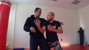 ЛАВОЧКА .  БРОСОК через бедро + ЗАЩИТА от ПРОГИБА