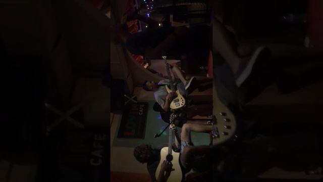 Redemption song (Lukas) LOVIN bar reggae night смотреть онлайн