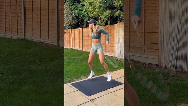 Doubles, releases, turns, footwork ??? #jumprope #skipping #footwork #tricks #doubleunders смотреть онлайн