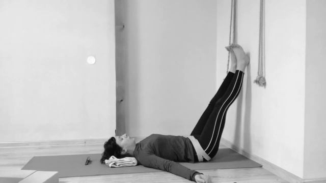 Шавасана 10 мин: осознанное расслабление для интеграции эмоционально-психического состояния смотреть онлайн