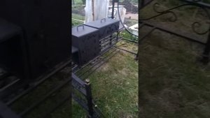 Мангал с казаном под крышей.