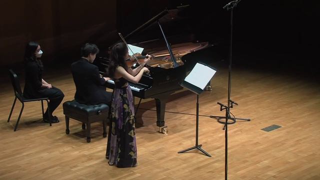 Beethoven violin sonata No.8 - Soojin Han & Tae-Hyung Kim смотреть онлайн