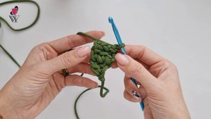 Вязаная елка крючком из полиэфирного шнура?