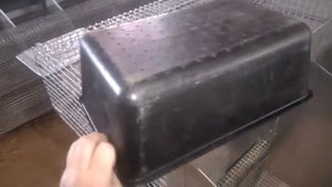 Содержание кроликов в промышленных клетках(2 часть. Маточная клетка)