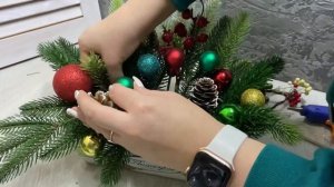 Новогодняя композиция в деревянном ящике