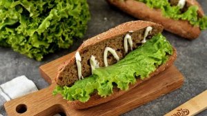 Бутерброд с солеными огурцами