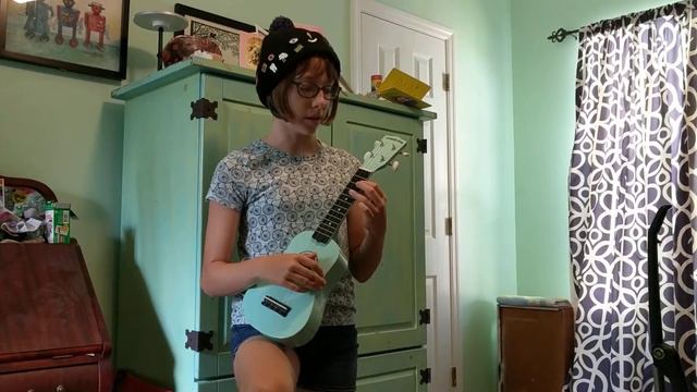 Cover: Cavetown "this is home" (Alice's second day playing ukulele ever) смотреть онлайн