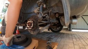 На Land Rover только оригинал!!! Замена задних тормозных дисков и колодок/freelander 2 3.2/МишаняLR