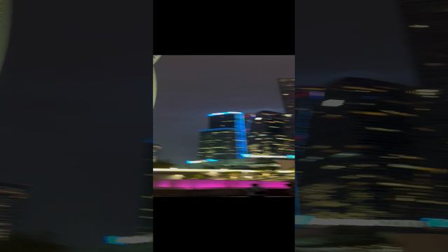 Москва- Сити. Речной трамвайчик.