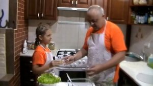 Салат с рыбой и сельдереем! Полезно, вкусно, просто!