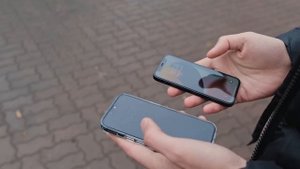 Чем отличаются iPhone для Европы, США, Японии, Гонконга и ОАЭ? | Какой iPhone купить в 2023 году?