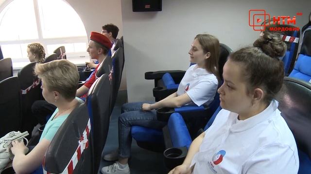 Юлия Оглоблина и Наталья Москвитина пообщались с жителями Атяшевского района
