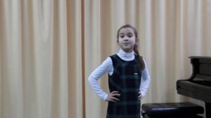 Э. Хампердинк. «Стоит мал человечек», русский текст М. Иорданского, исполняет Горик Елизавета, 8 ле