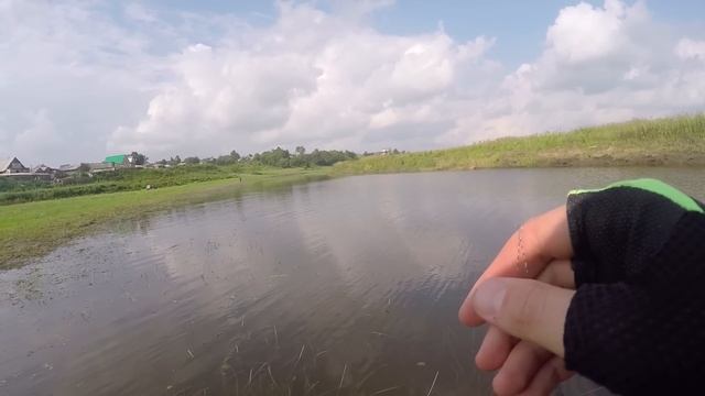 "Однажды летом..." - с лайтом на мелководье малой речки, ловля на вертушку летом - Ч.1 смотреть онлайн