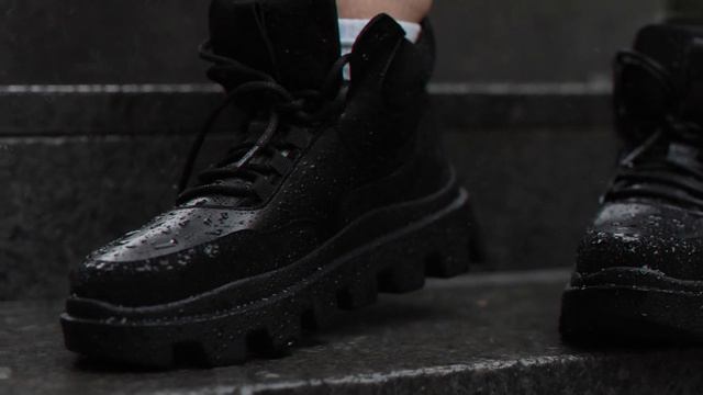 Высокие кроссовки на байке от бренда обуви #днепровскийбукин смотреть онлайн