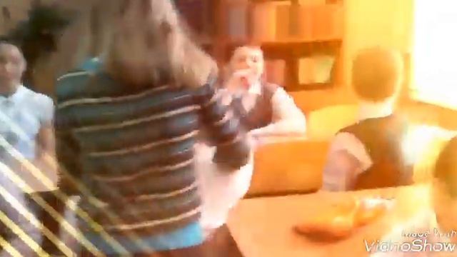 Как меня поздравили в школе!!!!! смотреть онлайн