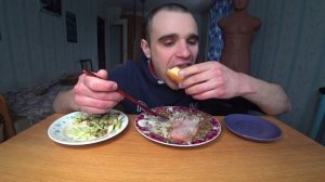МУКБАНГ/АСМР ЧЕЧЕВИЦА/ГРУДИНКА СВИНАЯ/ПАШТЕТ/БАГЕТ/САЛАТ ОВОЩНОЙ/ИМБИРЬ//EATING/ASMR/Mukbang#411