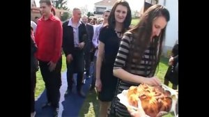 Borko Radivojevic majstorski u stilu Ljubise Pavkovic Umcari 2013 (Uzivo).mp4