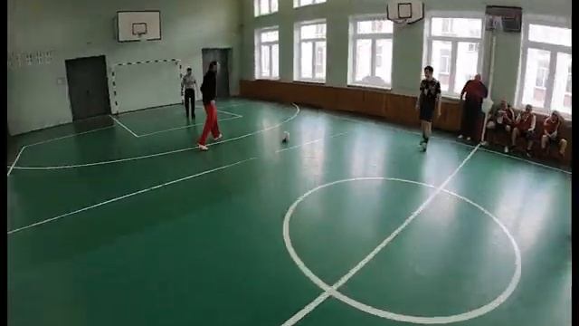 Играем в футбол. TimeWarp смотреть онлайн