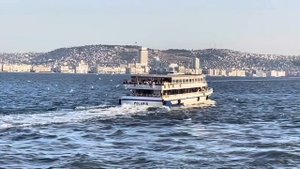 СЕЛИМ КОРМИТ МИДИЯМИ И КАТАЕТ НА ПАРОМЕ #ленахеппи #ленахэппи